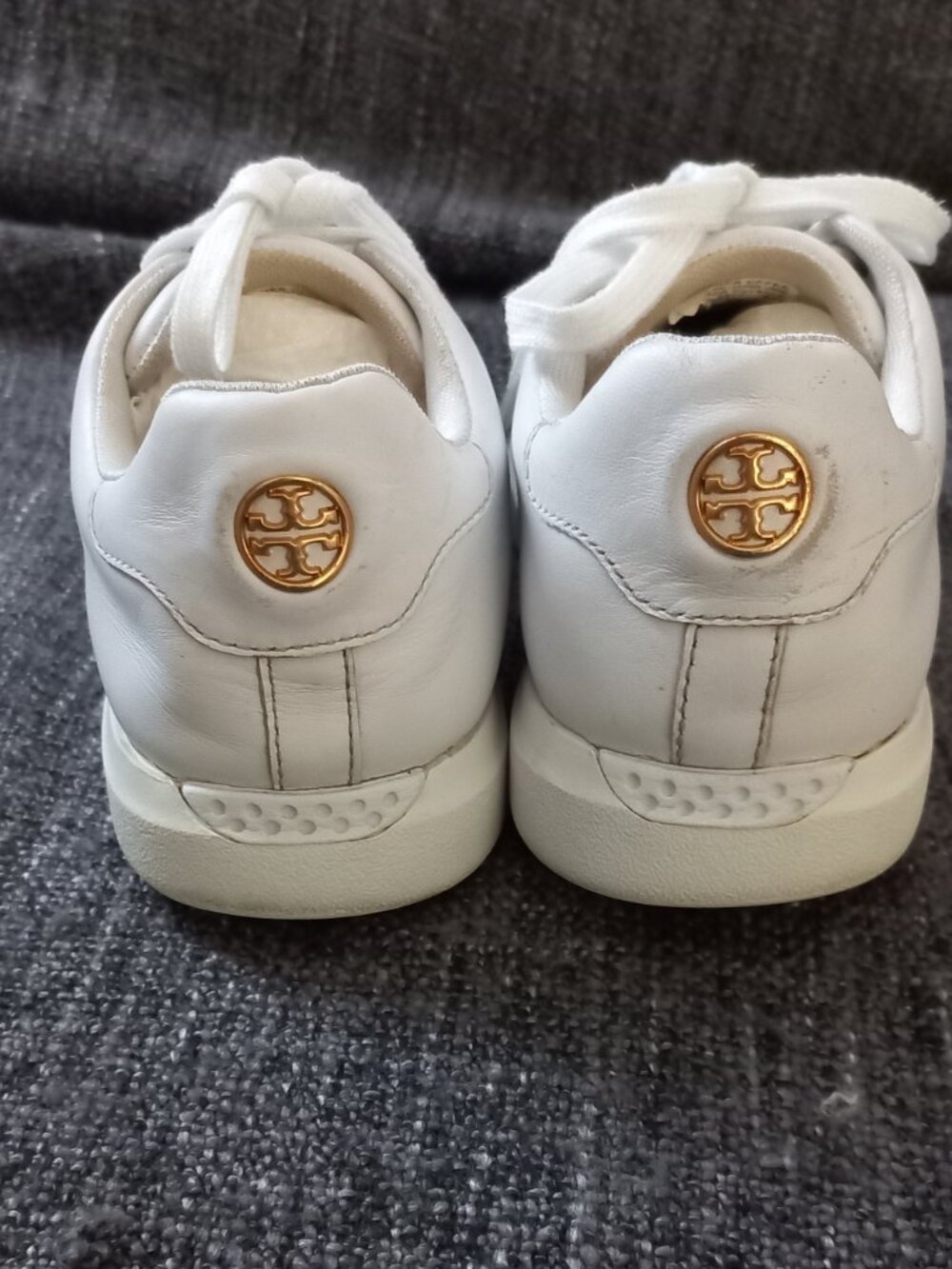 TORY BURCH  9.5M Howell Court Low Top Lace Up Sneaker In Titanium White - Picture 2 of 16
